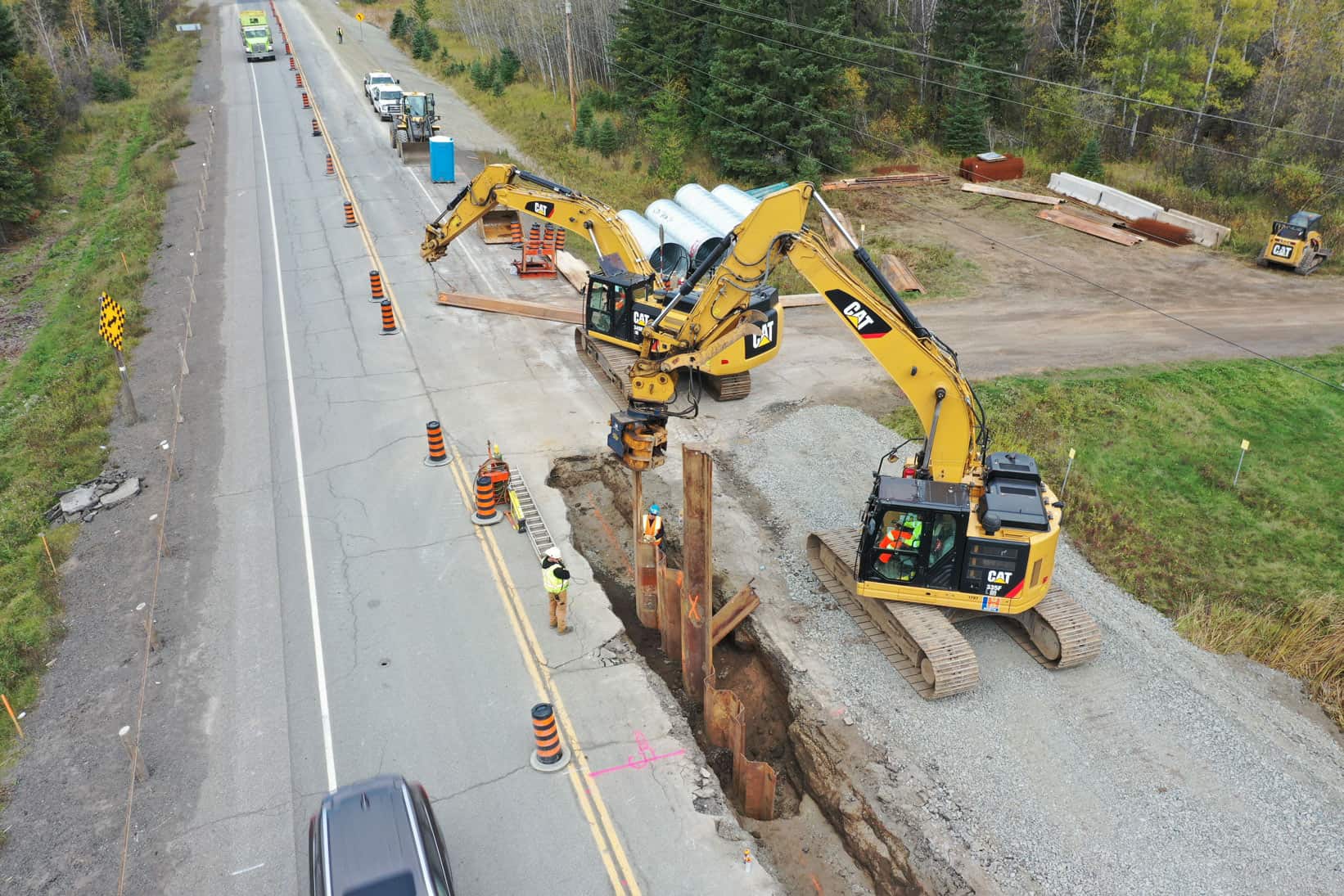 The start of an LH North project on a motorway. In the end, here will be a whole new highway for motorists to enjoy. Heavy equipment starts the process in this image.